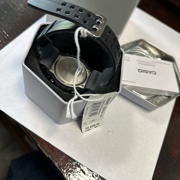 G-SHOCK GRAVITYMASTER MASTER OF G MEN’S WATCH GRB100-1A3 - Picture 2 of 3